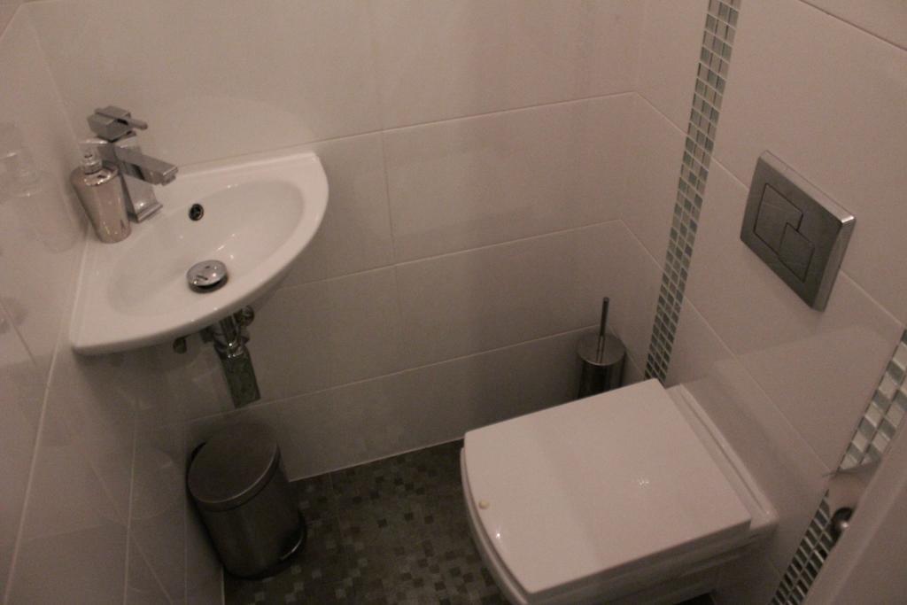 Apartman Relax So Saunou A Jakuzzi Namestovo Bagian luar foto